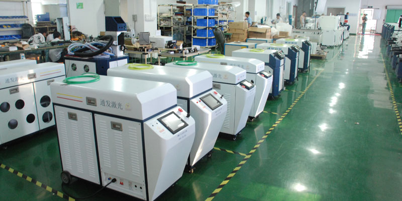 通發(fā)激光TFL-80PF<a href='http://www.chuangfeifan.com/product/2.htm' class='text_a'>光纖<a href='http://www.chuangfeifan.com' class='text_a'>激光焊接機(jī)</a></a>